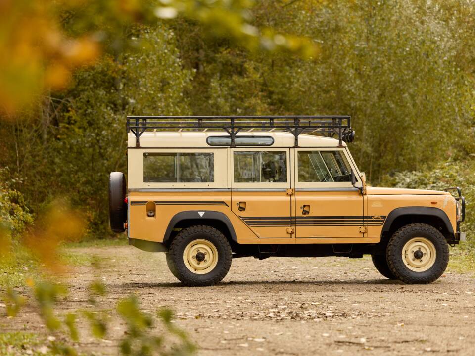 Image 6/42 of Land Rover 110 (1984)