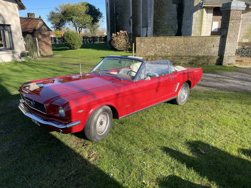 Image 1/8 of Ford Mustang GT (1966)