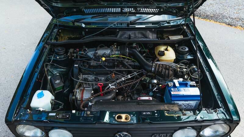 Image 3/50 of Volkswagen Golf Mk I GTI 1.8 (1991)