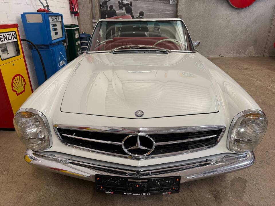 Image 4/22 of Mercedes-Benz 280 SL (1968)