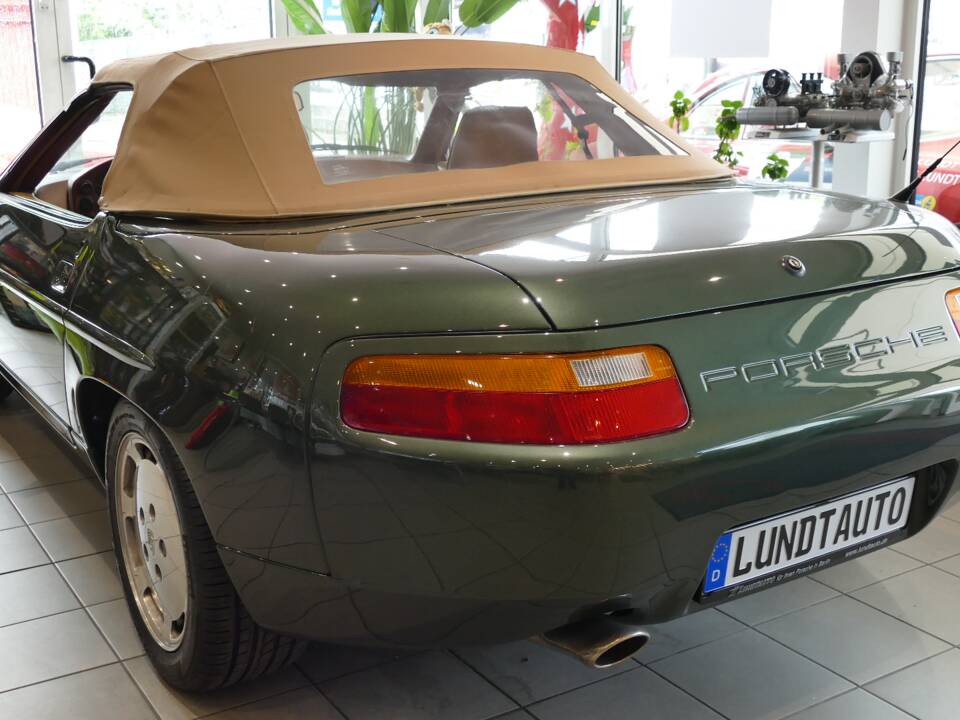 Image 10/19 of Porsche 928 S4 (1989)