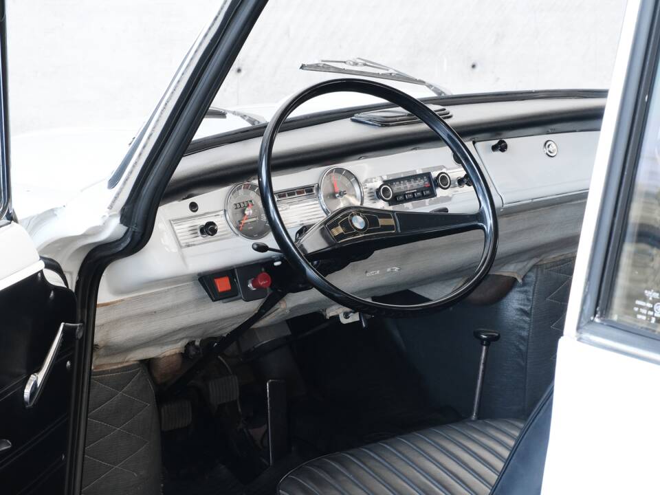 Image 20/50 of BMW 700 LS Luxus (1965)