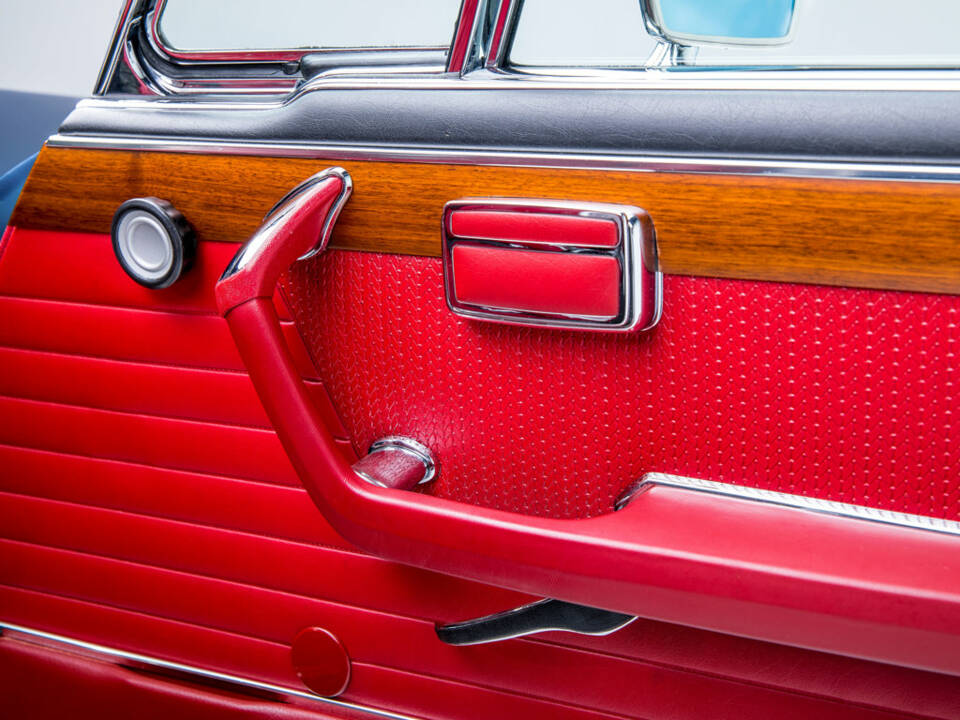 Image 38/50 of BMW 3.0 CS (1972)