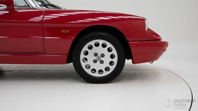 Image 10/15 of Alfa Romeo 2.0 Spider (1993)