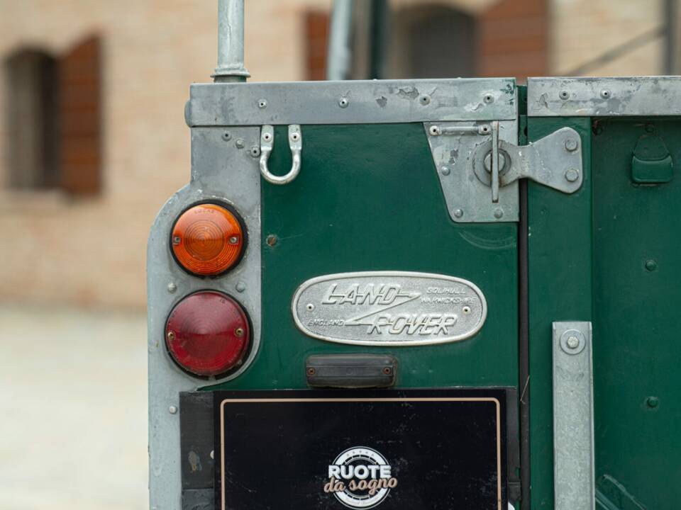 Bild 14/50 von Land Rover 88 (1978)