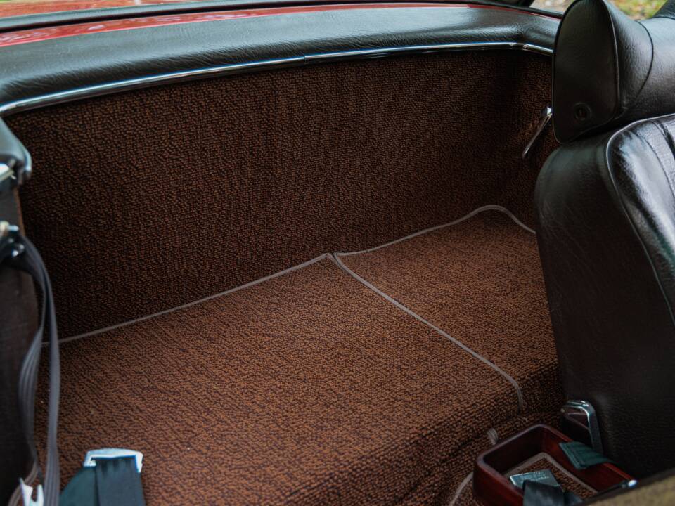 Image 49/50 of Mercedes-Benz 280 SL (1971)