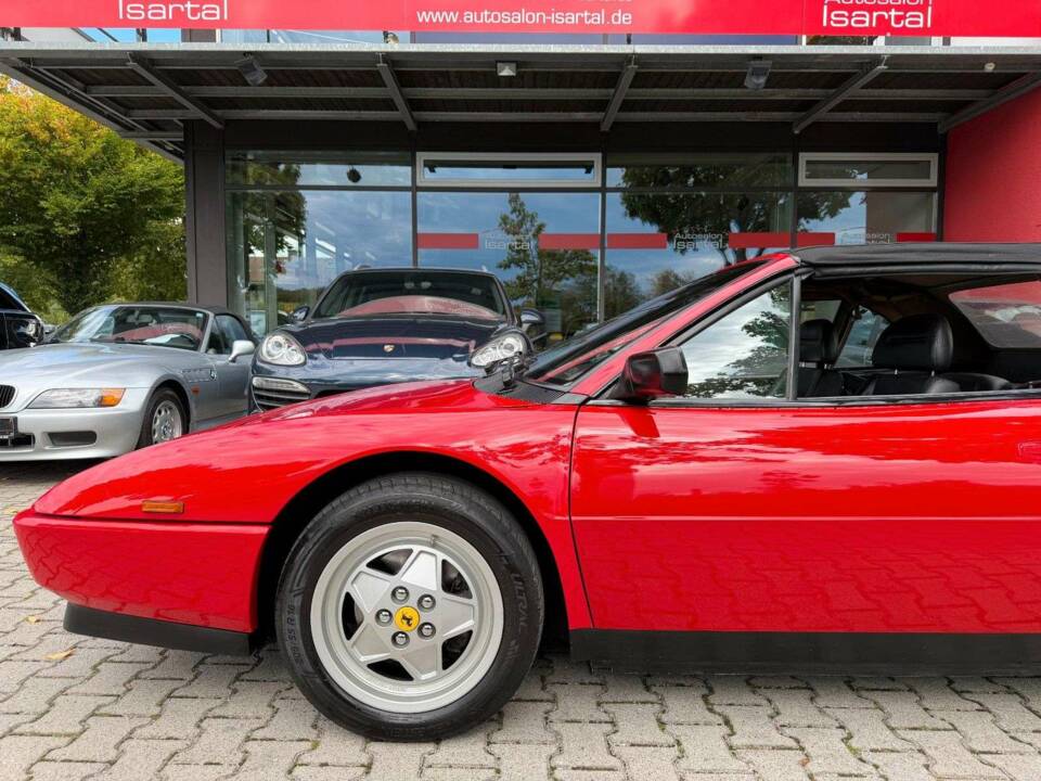 Afbeelding 2/33 van Ferrari Mondial T (1991)