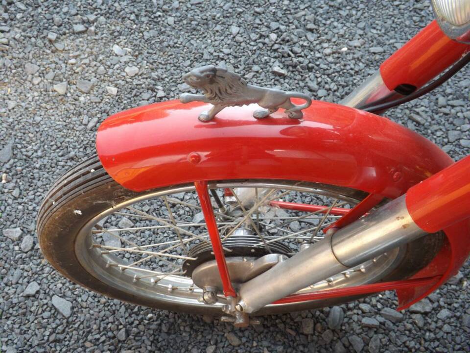 Image 17/50 of Benelli Leoncino 2T (1959)