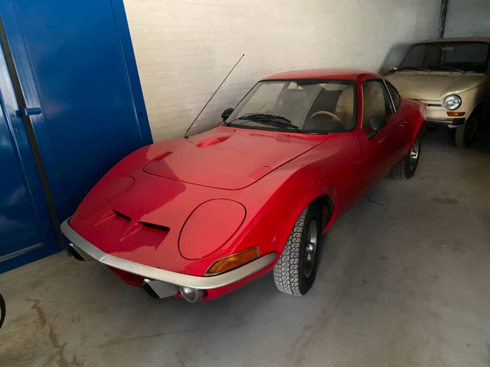 Immagine 2/5 di Opel GT 1900 (1968)