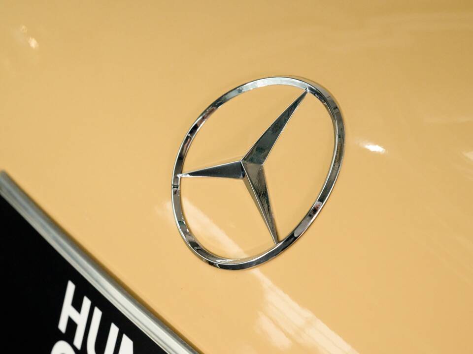 Immagine 35/50 di Mercedes-Benz 220 S Cabriolet (1958)