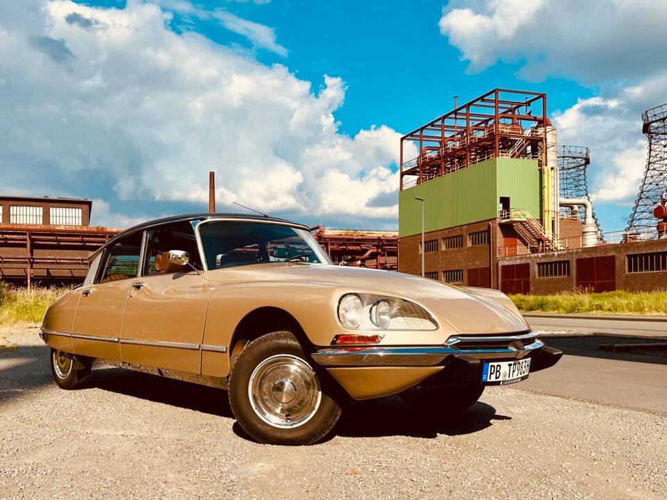 Immagine 9/54 di Citroën DS 21 Pallas (1972)