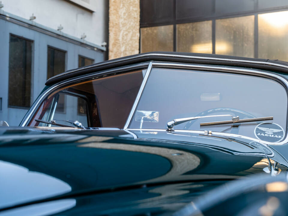 Image 12/41 of Jaguar XK 140 DHC (1955)
