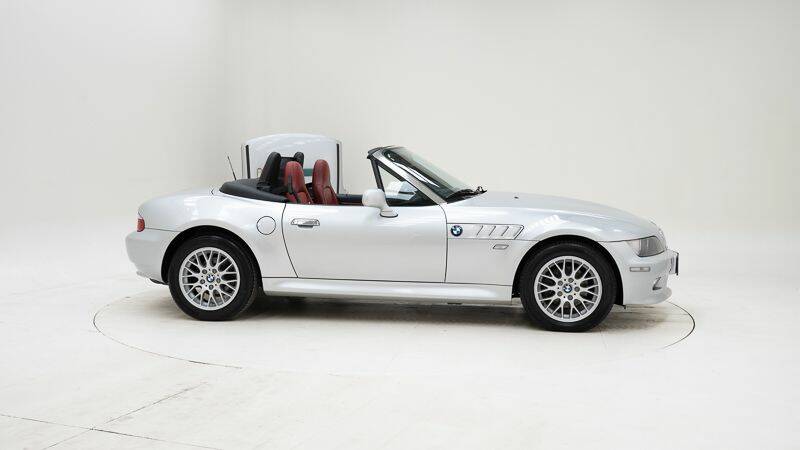 Bild 6/15 von BMW Z3 2.2i (2001)
