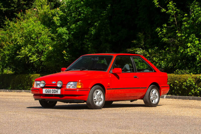 Image 17/50 of Ford Escort IV XR3i (1989)