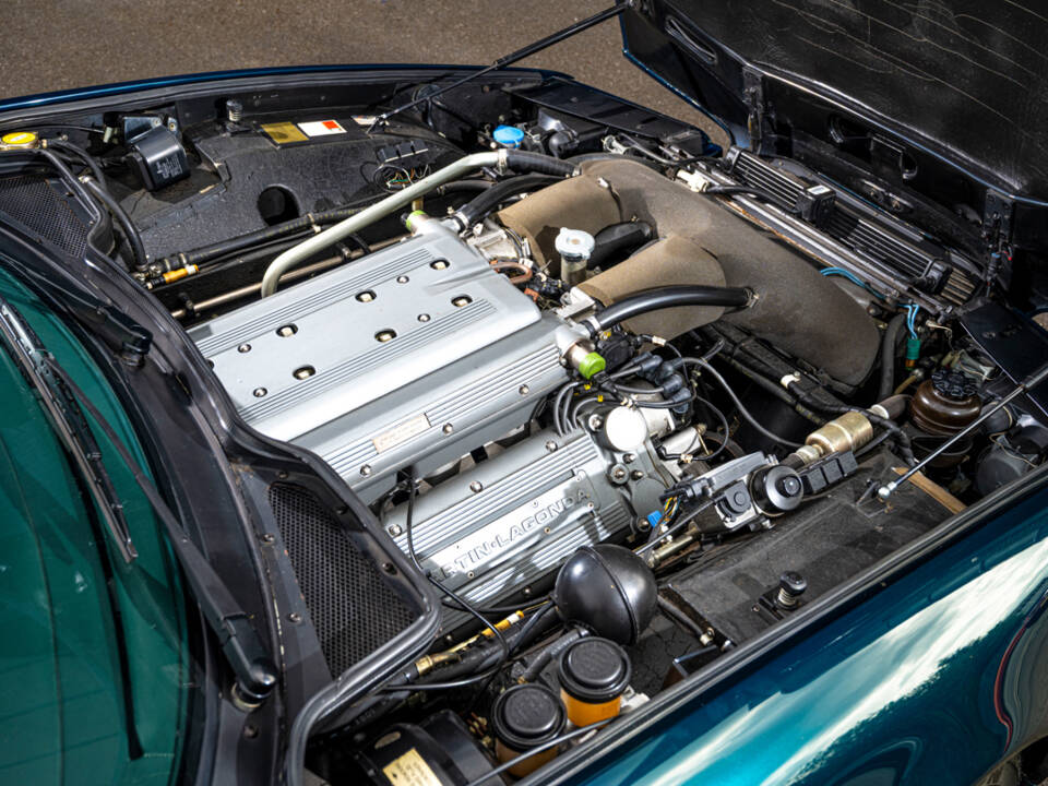 Bild 3/31 von Aston Martin Virage Volante (1995)