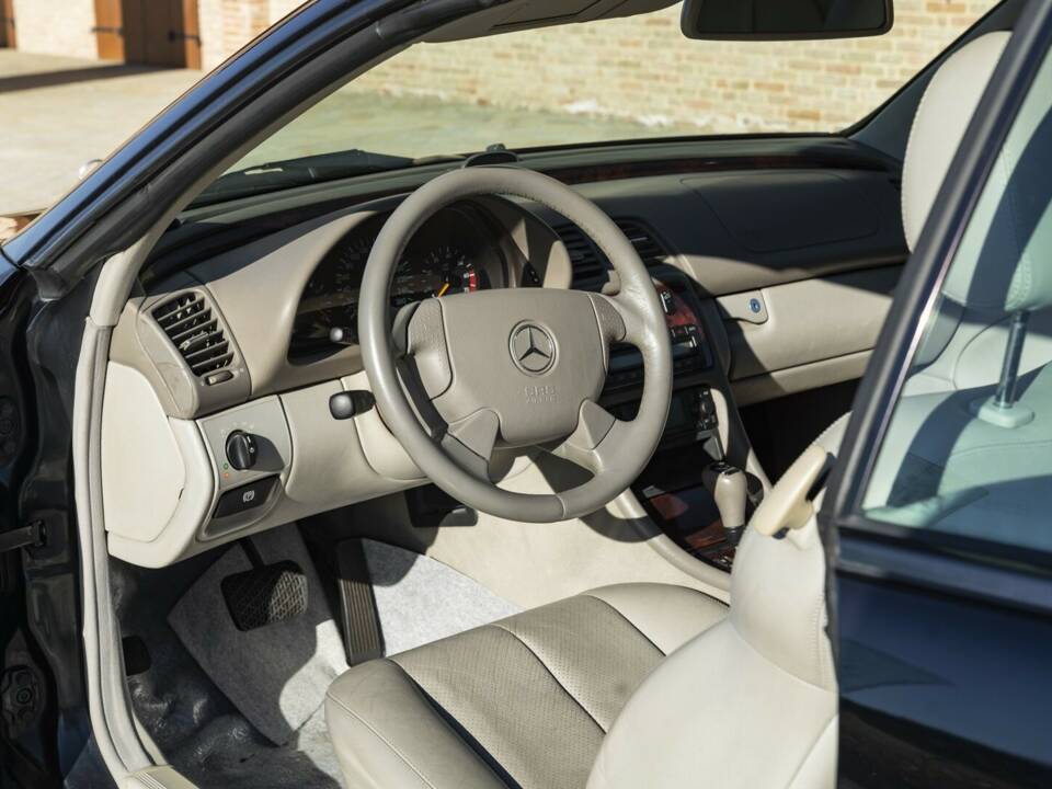 Bild 26/50 von Mercedes-Benz CLK 230 Kompressor (1999)