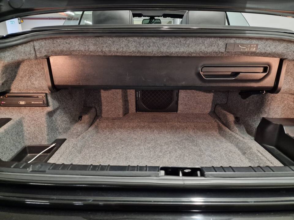 Immagine 27/61 di BMW 330Ci (2004)