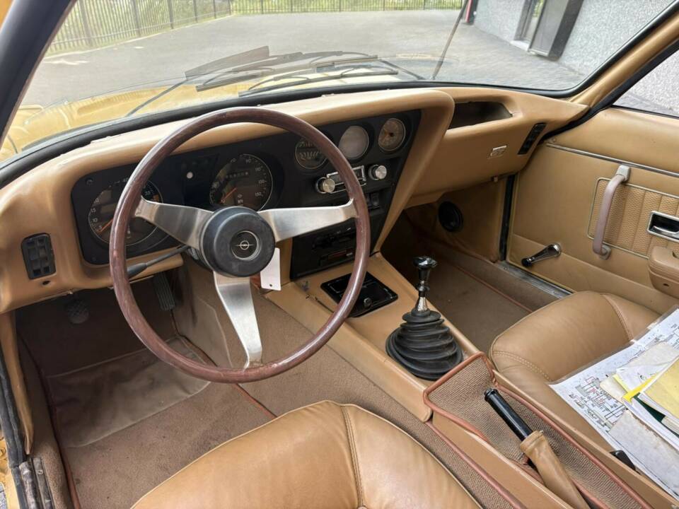 Image 15/47 of Opel GT 1900 (1973)