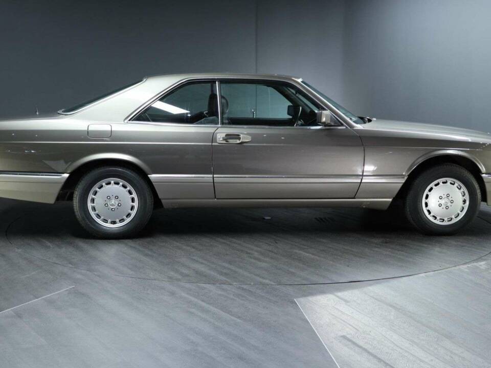 Image 7/30 of Mercedes-Benz 560 SEC (1988)