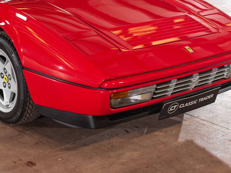 Image 39/79 of Ferrari 328 GTB (1985)