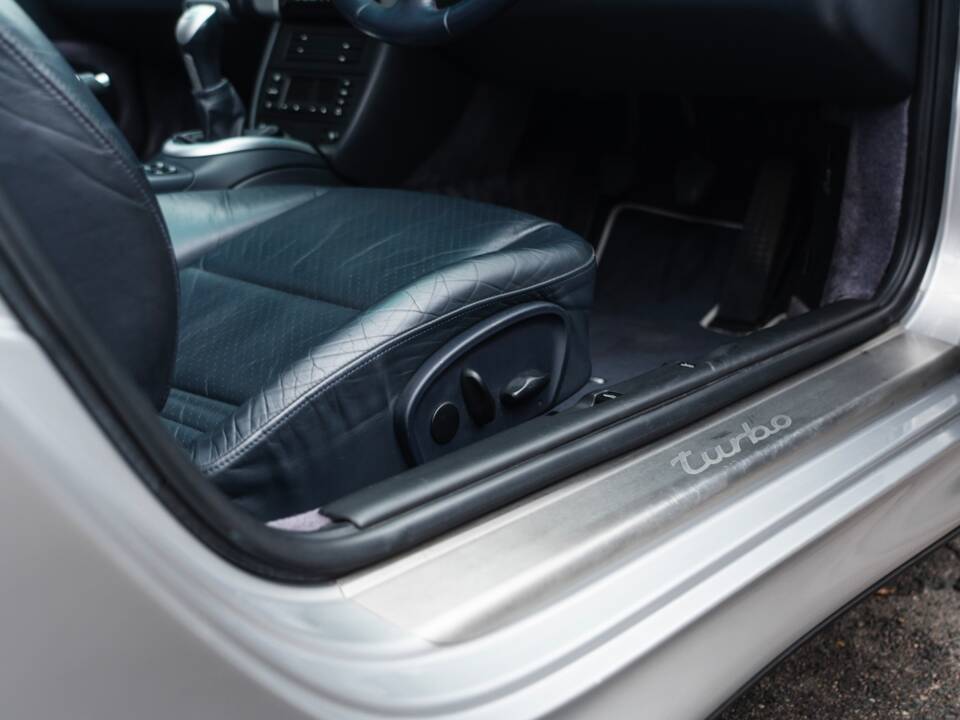 Bild 40/52 von Porsche 911 Turbo (2003)