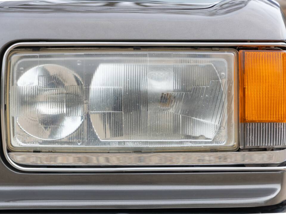 Image 26/50 of Rolls-Royce Silver Spirit (1987)