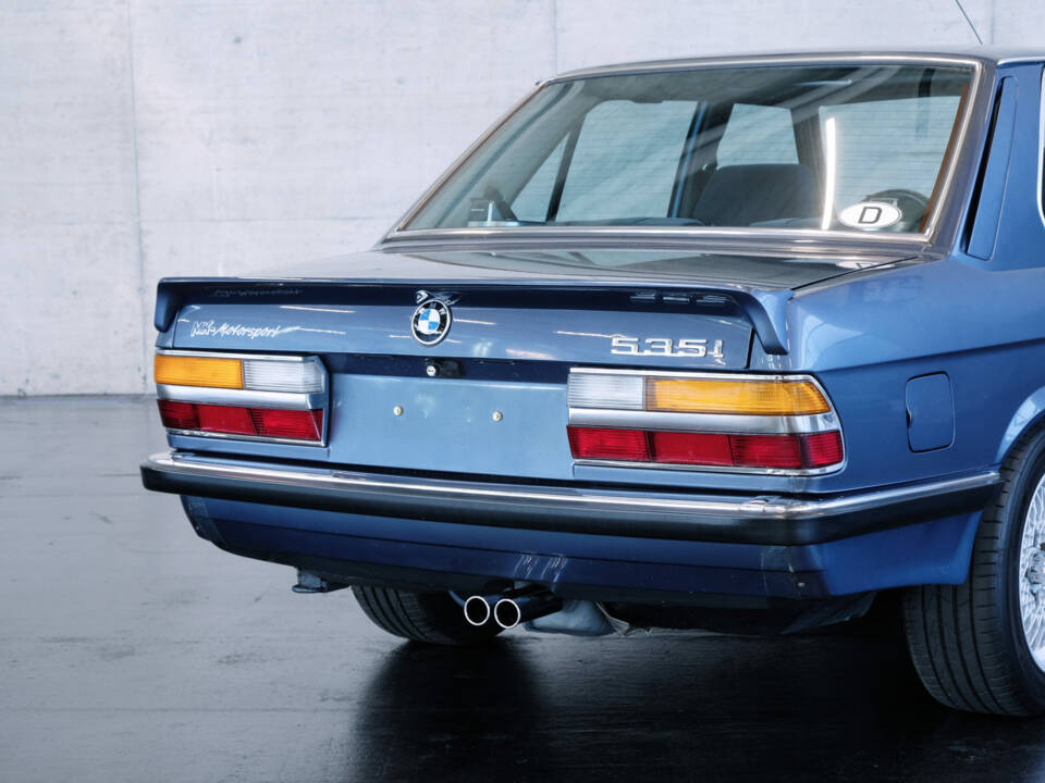 Image 8/23 of BMW 535i (1984)