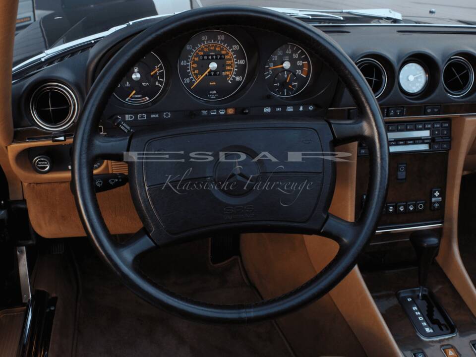 Image 4/23 of Mercedes-Benz 560 SL (1989)