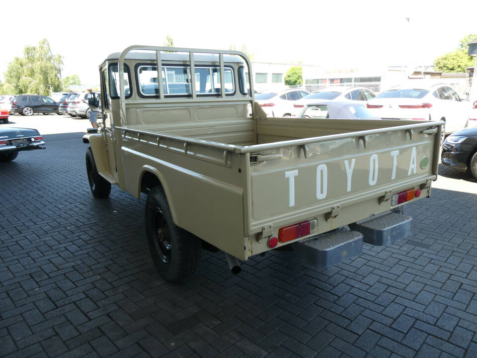 Image 4/15 of Toyota Land Cruiser BJ 45 (1984)