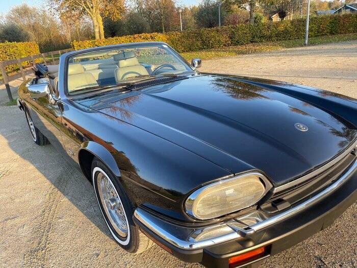 Image 4/7 of Jaguar XJS 5.3 V12 (1992)