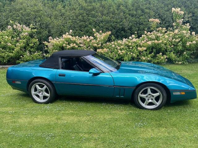 Image 6/6 of Chevrolet Corvette Convertible (1987)