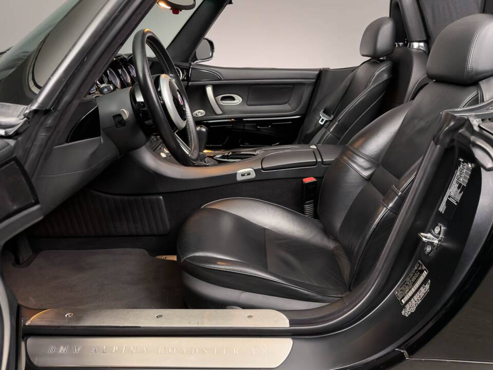 Image 24/41 of ALPINA Roadster V8 (2003)