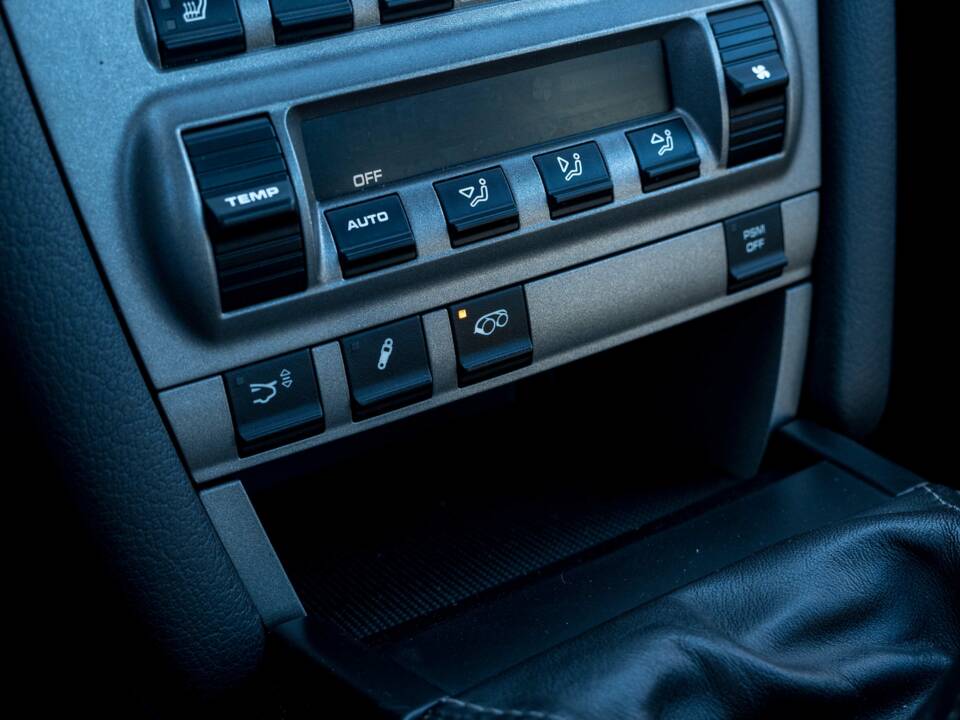 Image 25/34 de Porsche 911 Targa 4S (2008)