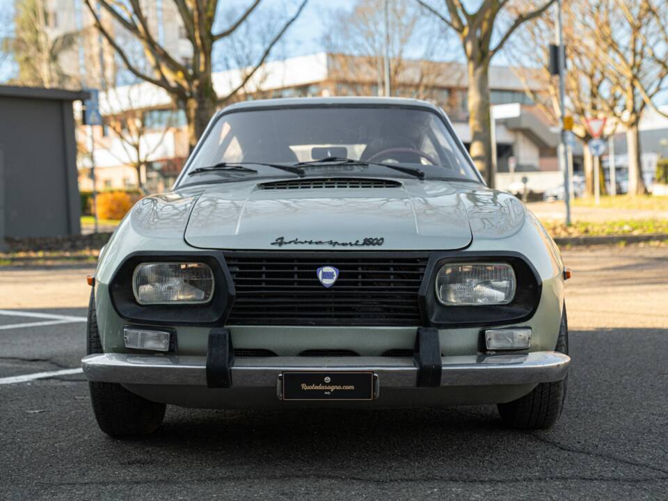 Afbeelding 3/44 van Lancia Fulvia Sport 1.6 (Zagato) (1972)