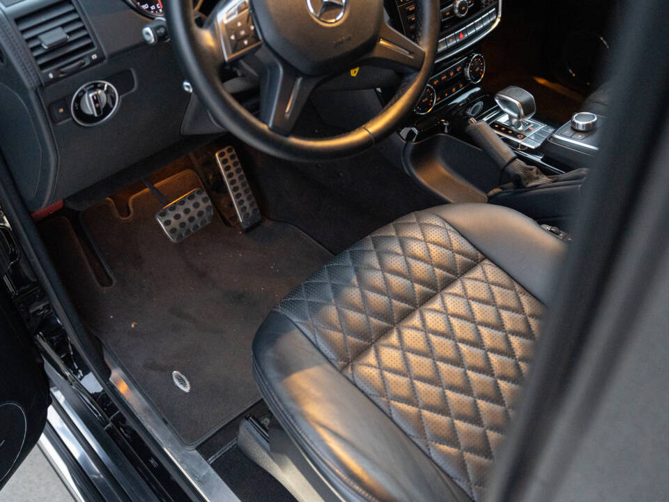 Image 47/76 of Mercedes-Benz G 65 AMG (2013)