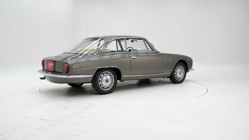 Bild 2/15 von Alfa Romeo 2000 Sprint (1961)