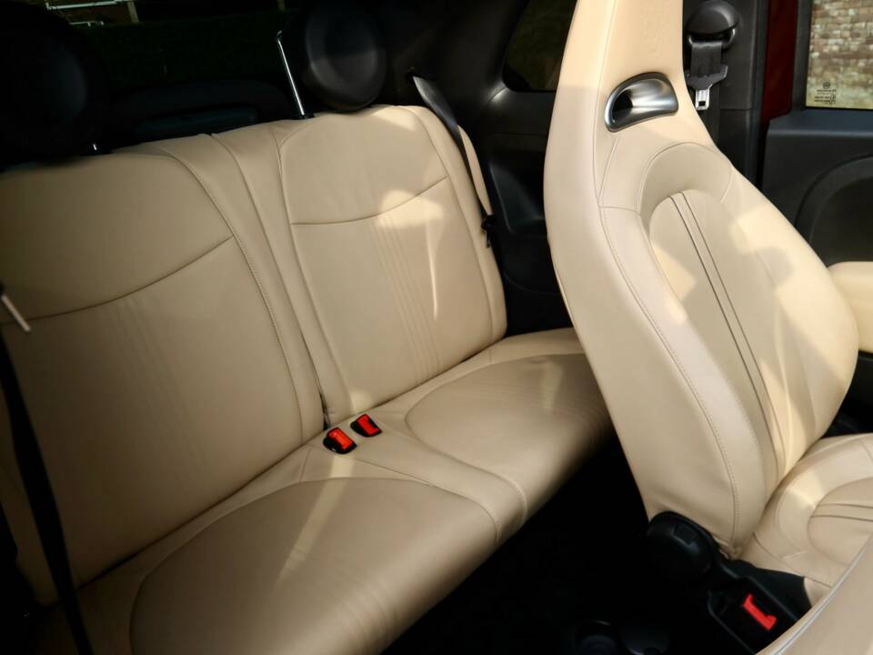 Immagine 42/50 di Abarth 695 &quot;Edizione Maserati&quot; (2013)