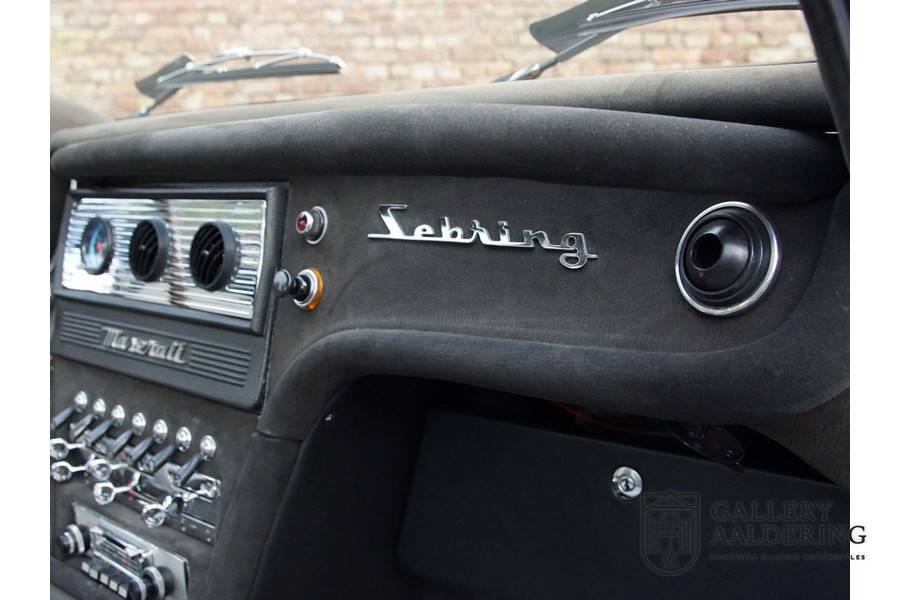 Bild 33/50 von Maserati 3500 GTI Sebring (1966)
