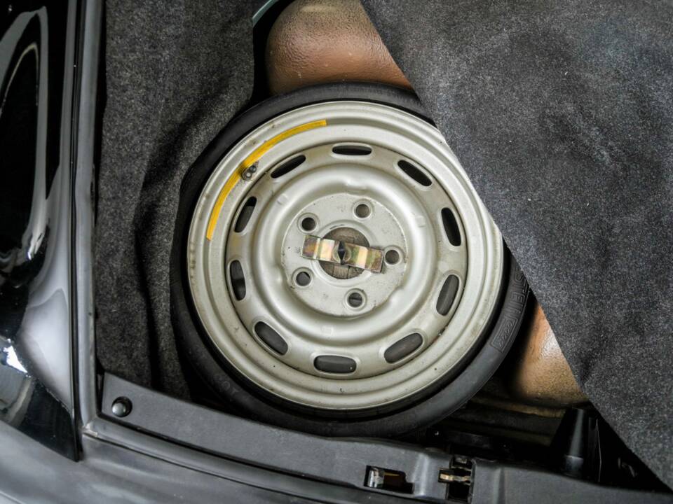 Bild 37/50 von Porsche 911 SC 3.0 (1982)