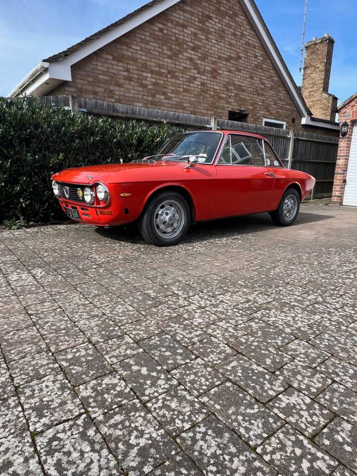 Bild 24/84 von Lancia Fulvia (1971)