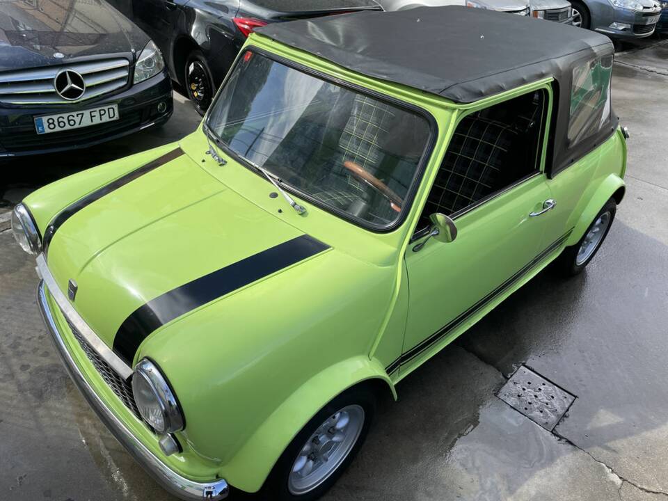 Image 4/8 de Leyland Authi Mini 1000 (1971)