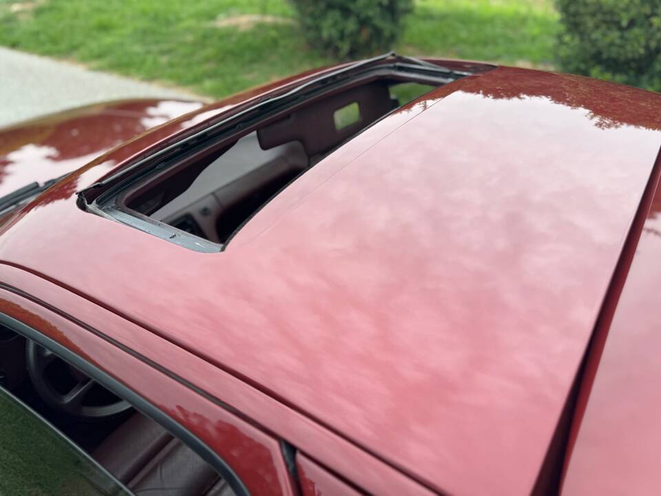 Image 25/32 of Porsche 928 S (1988)