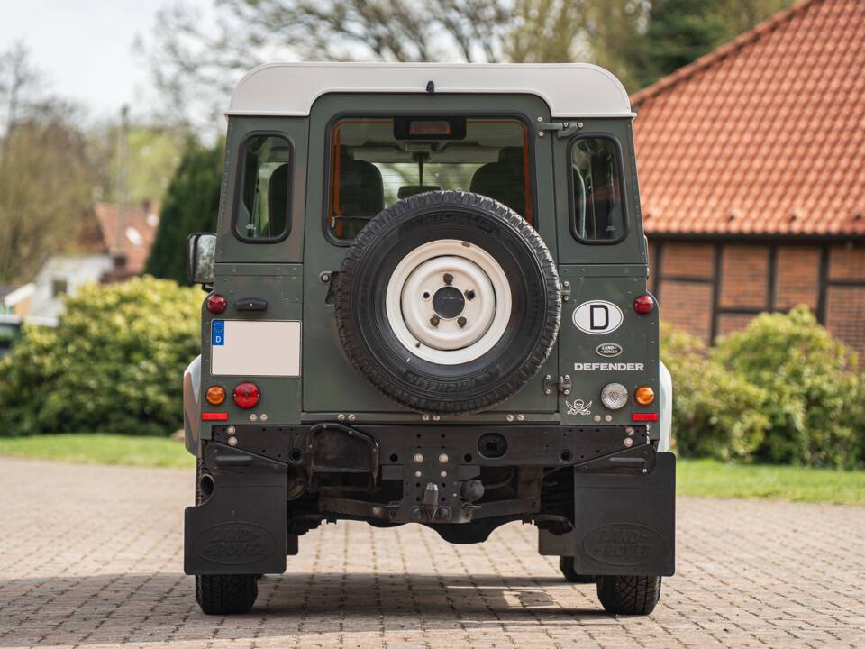 Image 17/42 of Land Rover Defender 90 (2015)