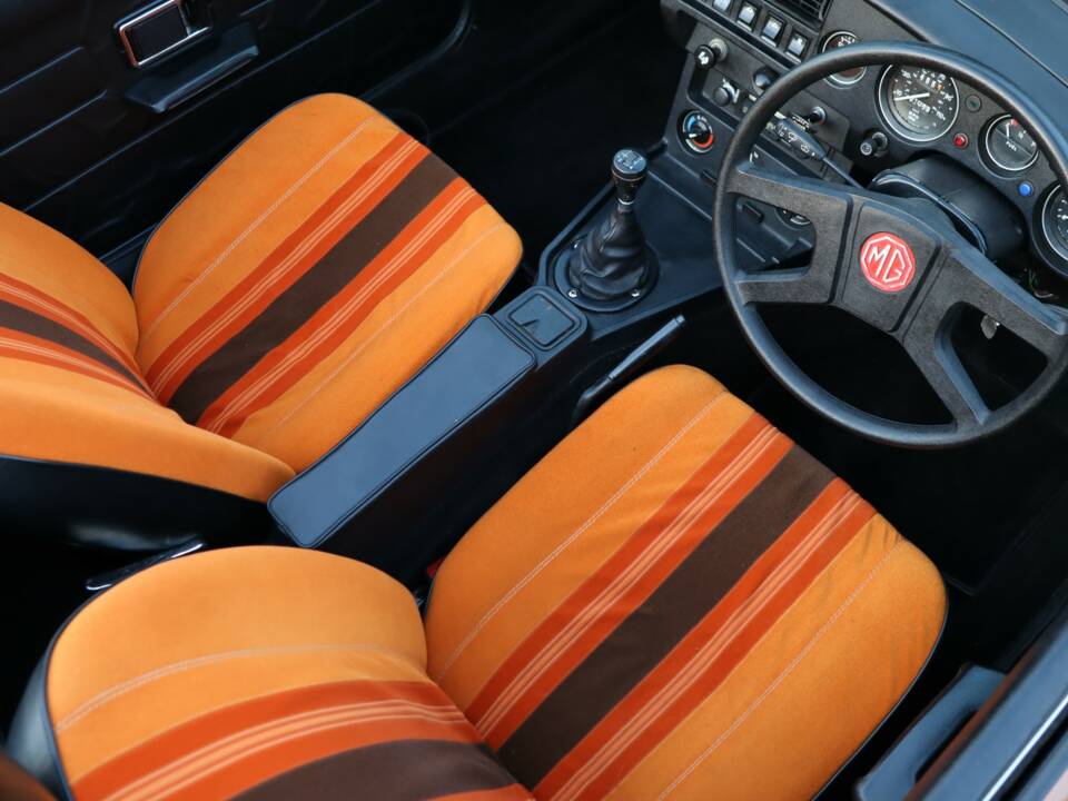 Image 4/50 of MG MGB Limited Edition (1981)