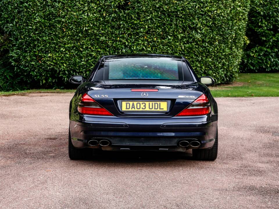 Image 16/41 of Mercedes-Benz SL 55 AMG (2003)