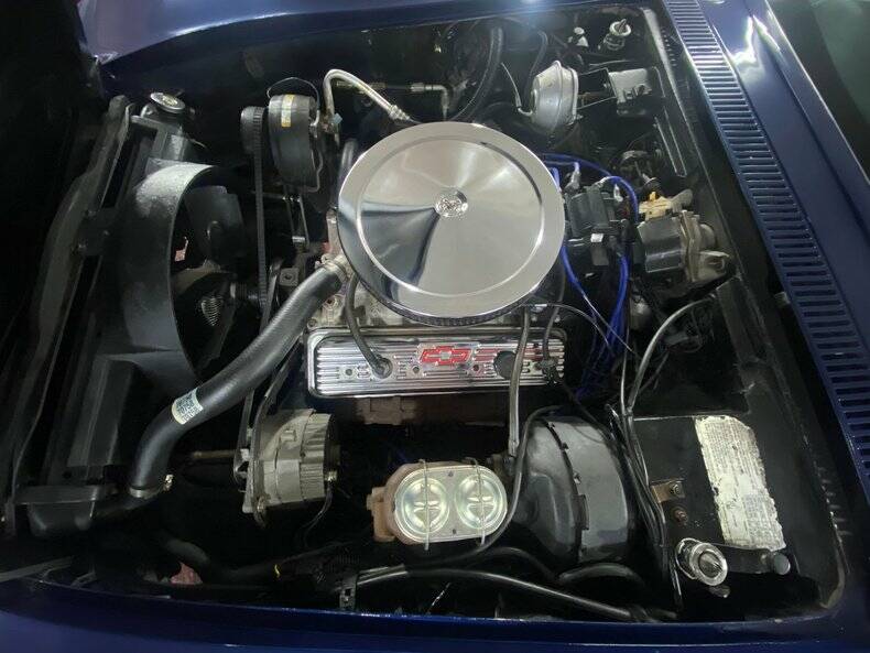 Image 37/50 of Chevrolet Corvette Stingray (1972)