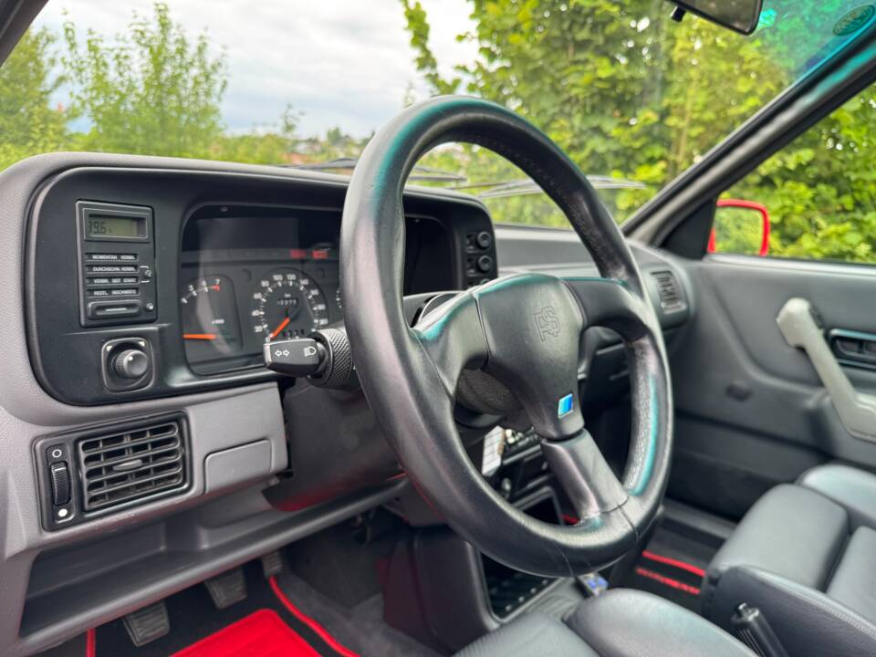 Image 24/49 of Ford Escort XR3i (1990)