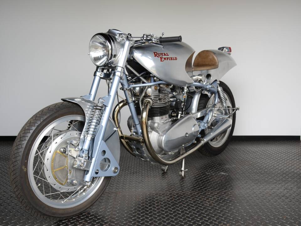 Image 19/42 of Royal Enfield 700 Silver Shotgun (1955)