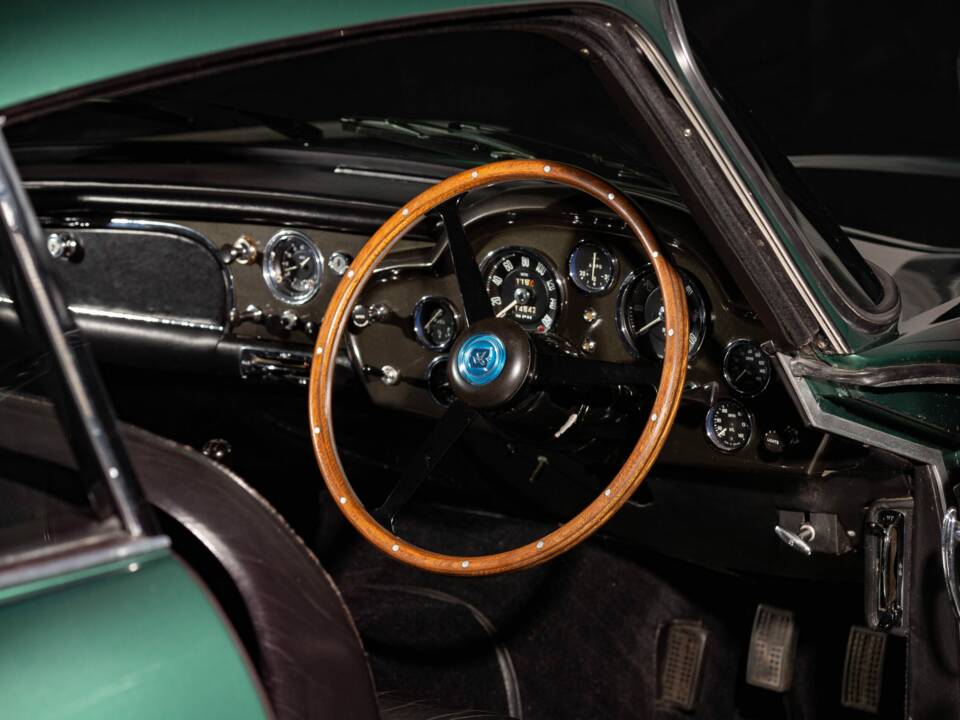 Afbeelding 12/55 van Aston Martin DB 4 Vantage (1962)
