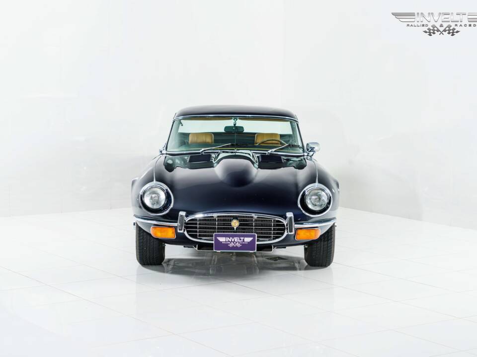 Image 12/18 de Jaguar Type E V12 (1973)